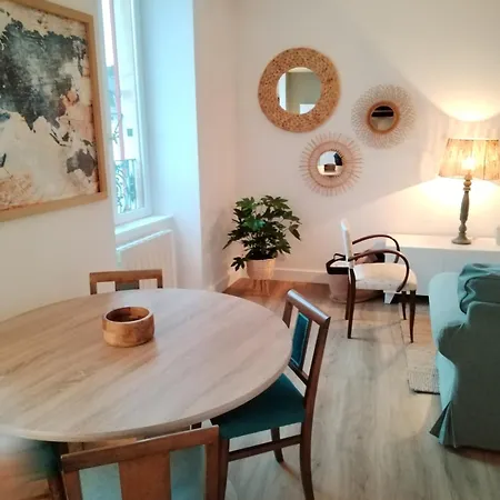Le3cent85 Apartament Saint-Germain-Laval (Loire)